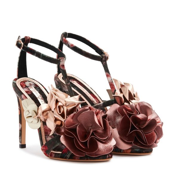 Sophia Webster Shoes - FLASH- SALE💥NEW SW Jumbo Lilico Flower sandals